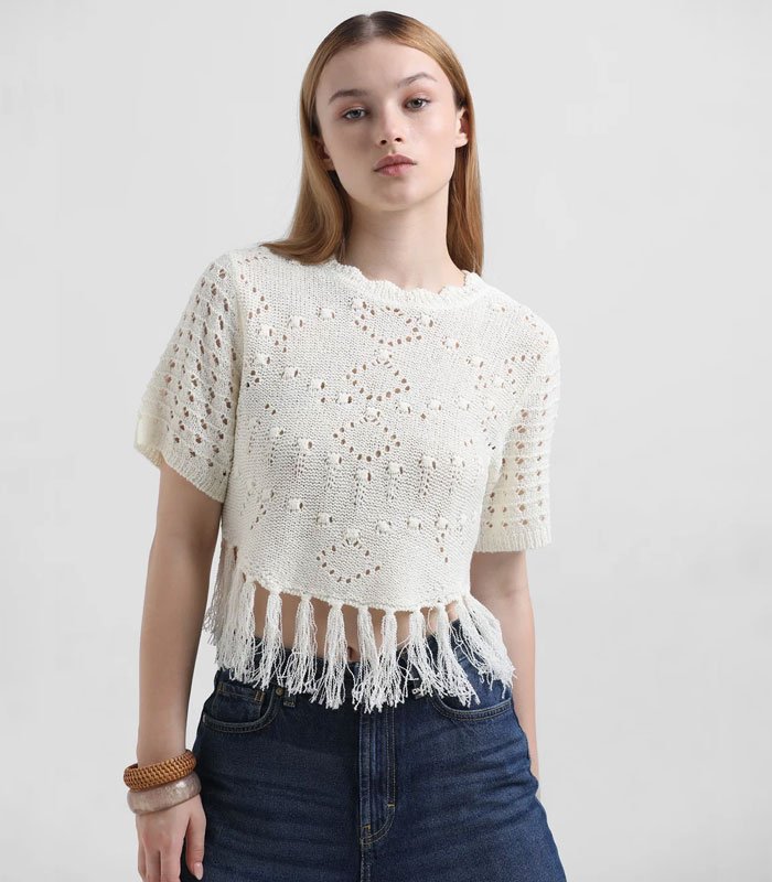 White fringe kint textured top 1
