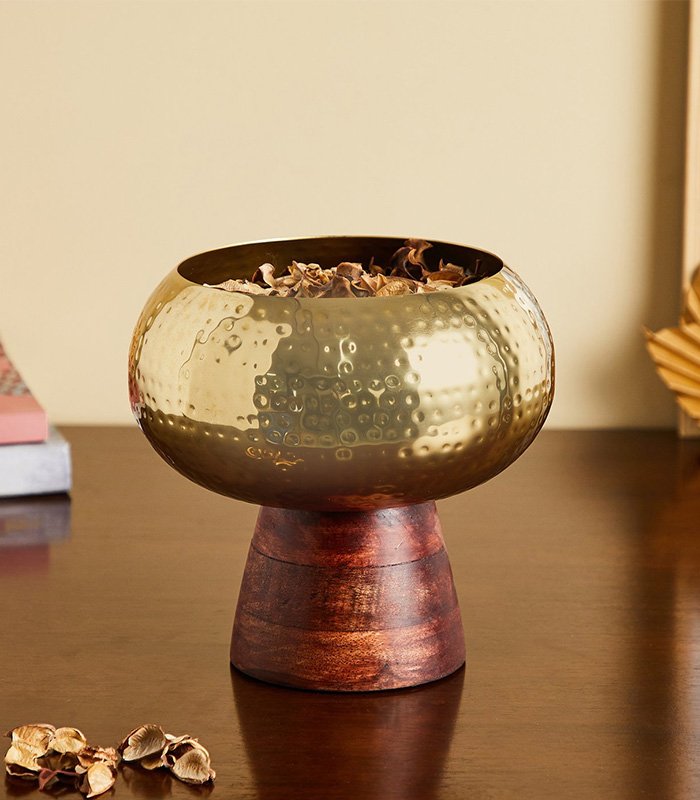 Gold-Rush-Metal-Hammered-Potpourri-Bowl-with-Wooden-Base-1
